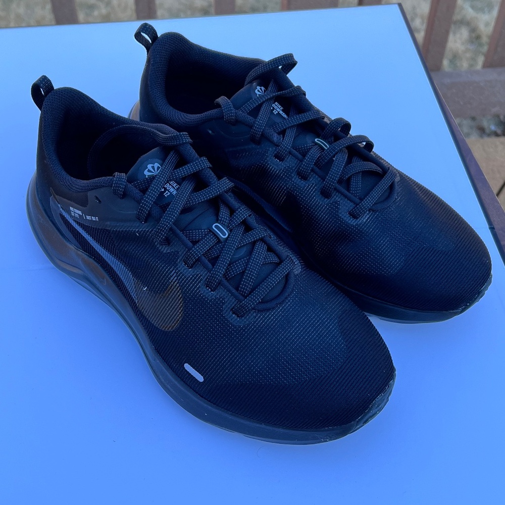 Nike Downshifter 12 4E Wide Black Men’s 9 DM0919-002